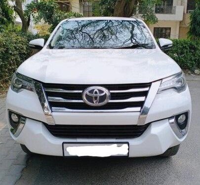 2017 Toyota Fortuner 4x2 AT in New Delhi