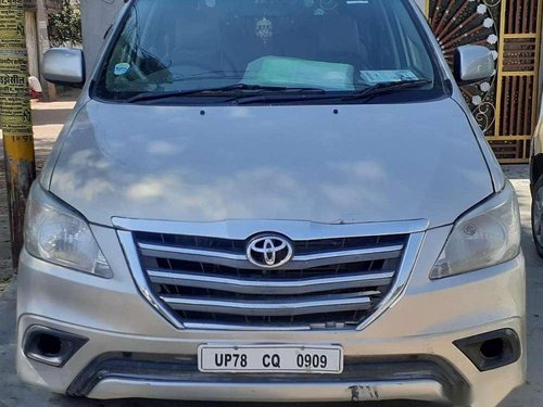 Used 2012 Toyota Innova MT for sale in Kanpur