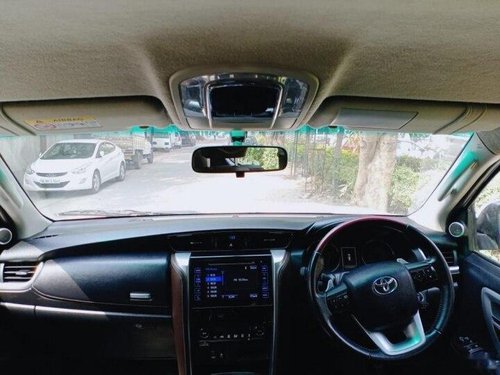 2017 Toyota Fortuner 4x2 AT in New Delhi