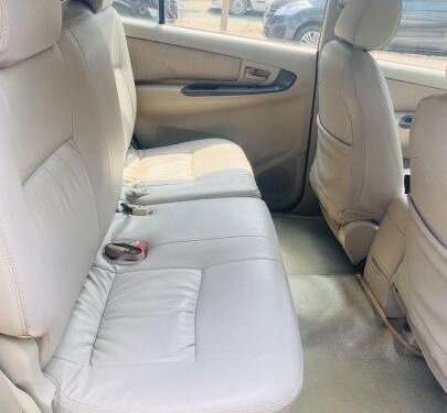 2010 Toyota Innova 2004-2011 MT for sale in New Delhi