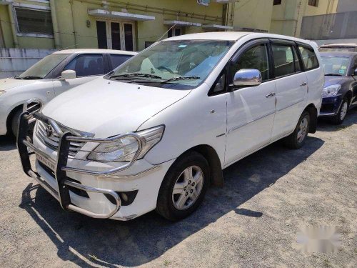 Toyota Innova 2.5 V 7 STR, 2006, Diesel MT in Chennai