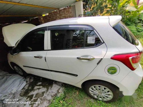 Used 2016 Hyundai i10 MT for sale in Kolkata