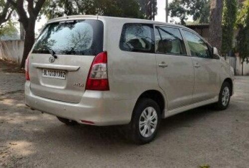 2013 Toyota Innova MT for sale in New Delhi