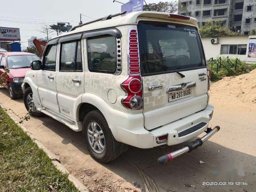 Used Mahindra Scorpio VLX 2014 MT for sale in Kolkata