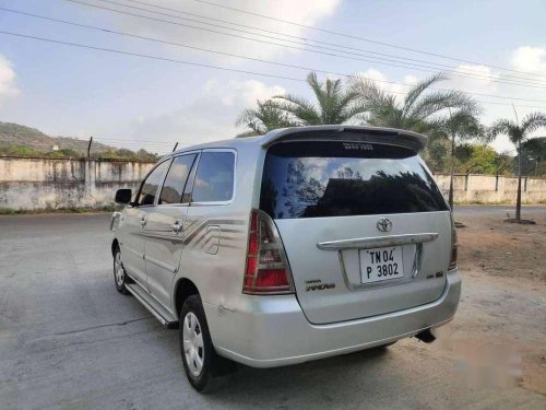 Toyota Innova 2.0 G 8 STR BS-IV, 2005, Diesel MT in Chennai