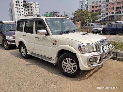 Used Mahindra Scorpio VLX 2014 MT for sale in Kolkata