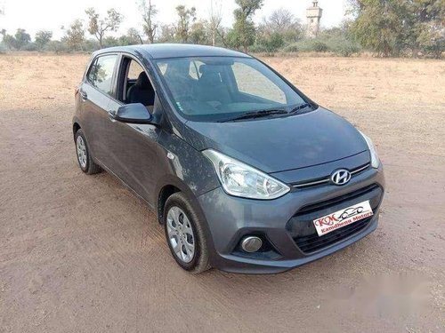 Hyundai Grand I10 Magna, 2013, Diesel MT for sale in Ahmedabad 