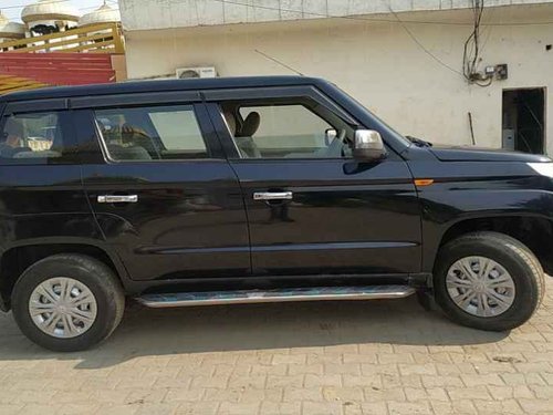 2016 Mahindra TUV300 T4 Plus DIesel MT for sale in New Delhi