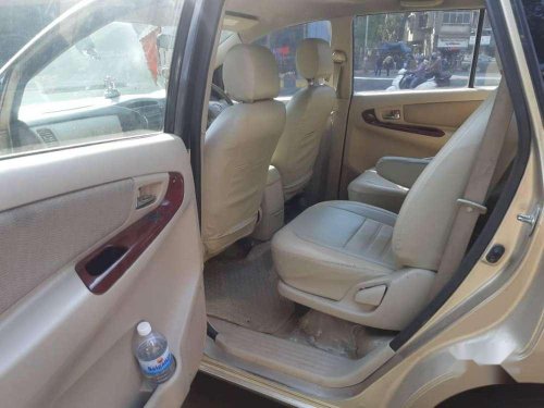 Toyota Innova 2.5 V 7 STR, 2006, Diesel MT for sale in Mumbai 