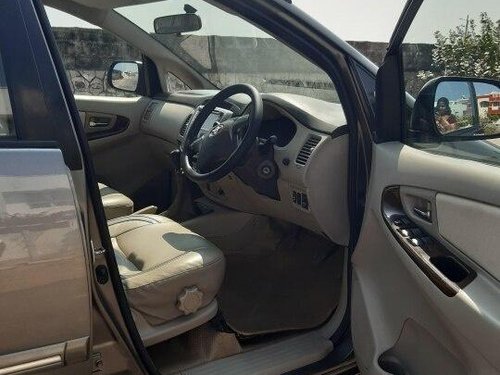 Toyota Innova 2.5 V Diesel 8-seater 2013 MT in Chennai