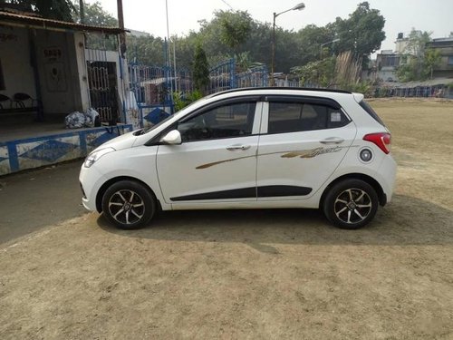 2015 Hyundai Grand i10 Sportz MT for sale in Kolkata