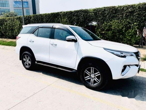 Used Toyota Fortuner 4x2 Manual 2017 MT for sale in Guragon 