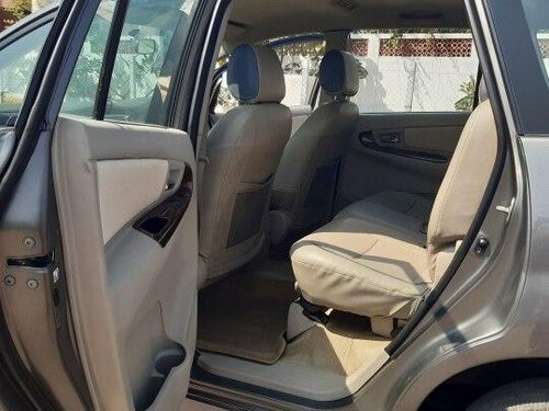 Toyota Innova 2.5 V Diesel 8-seater 2013 MT in Chennai