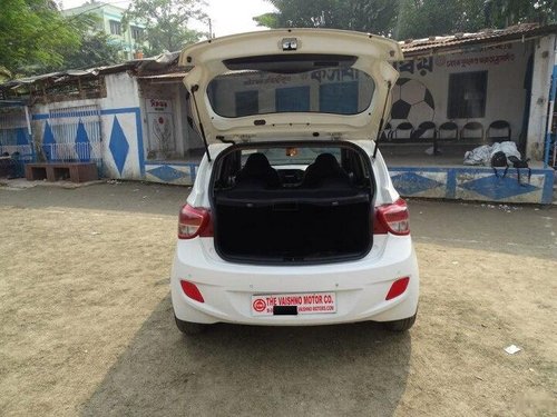 2015 Hyundai Grand i10 Sportz MT for sale in Kolkata