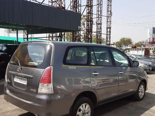 Used Toyota Innova 2.5 VX 8 STR 2009 MT in Ahmedabad 