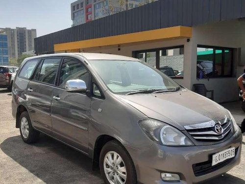 Used Toyota Innova 2.5 VX 8 STR 2009 MT in Ahmedabad 