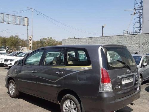 Used Toyota Innova 2.5 VX 8 STR 2009 MT in Ahmedabad 