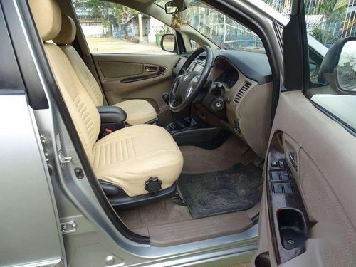 Used Toyota Innova 2.5 V 8 STR, 2015, Diesel MT for sale in Kolkata 