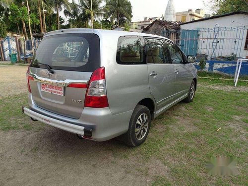 Used Toyota Innova 2.5 V 8 STR, 2015, Diesel MT for sale in Kolkata 