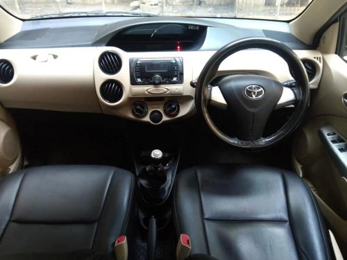 Toyota Etios Liva VD 2016 MT for sale in Mumbai