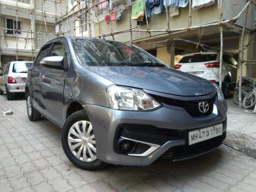 Toyota Etios Liva VD 2016 MT for sale in Mumbai