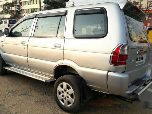 Chevrolet Tavera Neo 3 LS- 10 STR BS-IV, 2014, Diesel MT in Hyderabad 