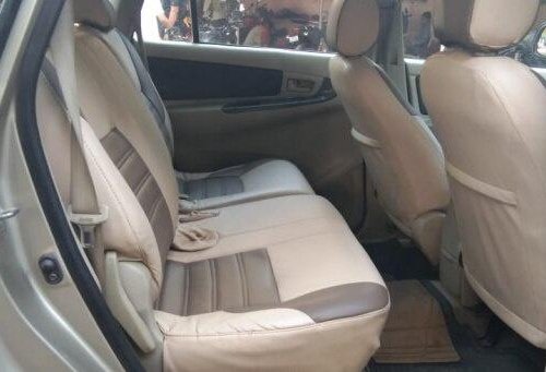 2010 Toyota Innova 2.5 E Diesel MS 8-seater MT in Mumbai