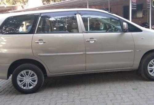 2010 Toyota Innova 2.5 E Diesel MS 8-seater MT in Mumbai