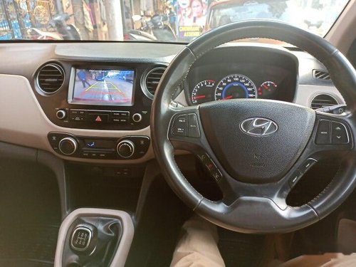 Used 2017 Hyundai i10 Asta MT for sale in Kolkata