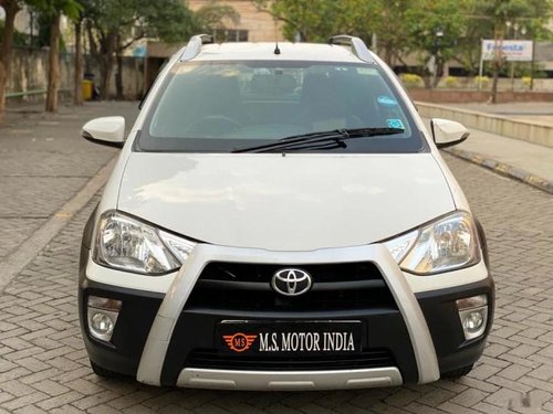 2015 Toyota Etios Cross 1.4L VD MT for sale in Kolkata