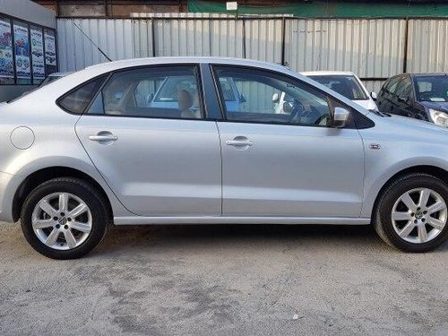 Volkswagen Vento Petrol Highline 2011 MT for sale in Pune