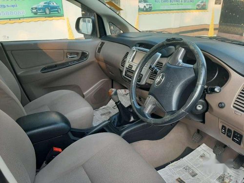 Toyota Innova 2.5 V 7 STR, 2015, Diesel MT for sale in Cuddalore