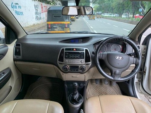 Used 2013 Hyundai i20 Magna MT for sale in Mumbai