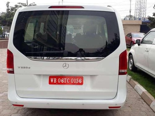 Used Mercedes-Benz V-Class, 2019, Diesel AT for sale in Kolkata 