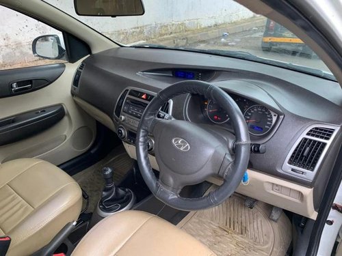 Used 2013 Hyundai i20 Magna MT for sale in Mumbai