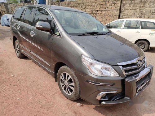 Toyota Innova 2.5 V 8 STR, 2011, Diesel MT for sale in Hyderabad