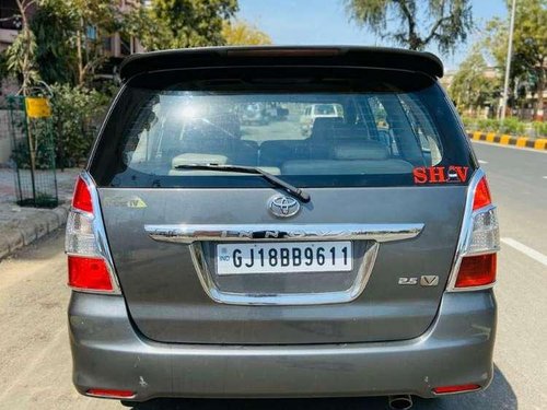 Toyota Innova 2.5 V 8 STR, 2012, Diesel MT for sale in Ahmedabad