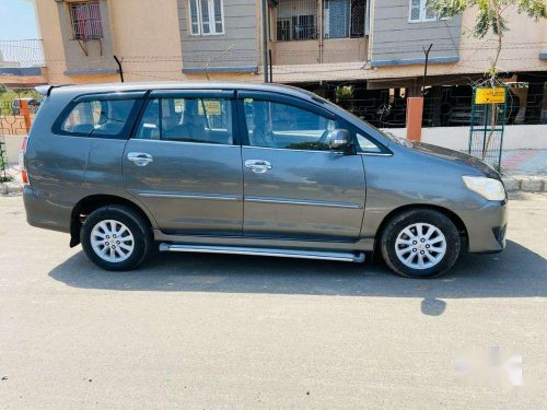 Toyota Innova 2.5 V 8 STR, 2012, Diesel MT for sale in Ahmedabad