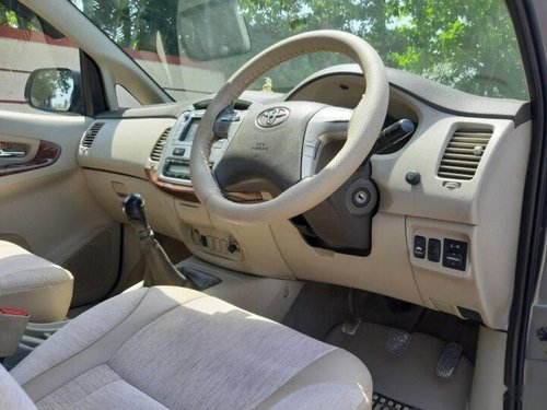 2013 Toyota Innova 2004-2011 MT for sale in Surat