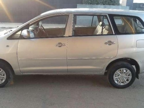 Toyota Innova 2.0 G2, 2007, Diesel MT for sale in Chandigarh 