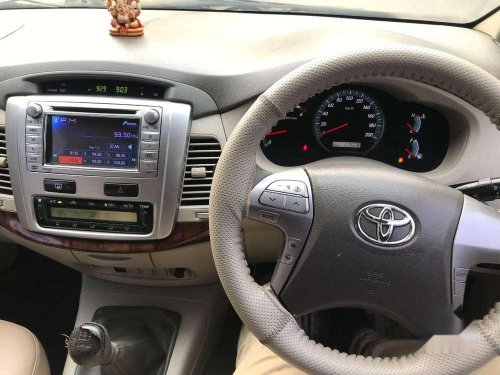 Toyota Innova 2.5 V 8 STR, 2014, Diesel MT in Rajkot