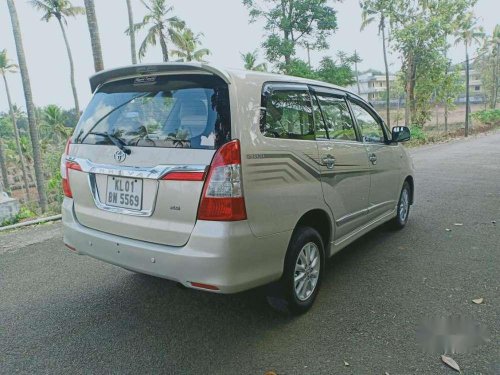 Toyota Innova 2.5 G4 7 STR, 2013, Diesel MT in Ernakulam