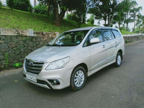 Toyota Innova 2.5 G4 7 STR, 2013, Diesel MT in Ernakulam