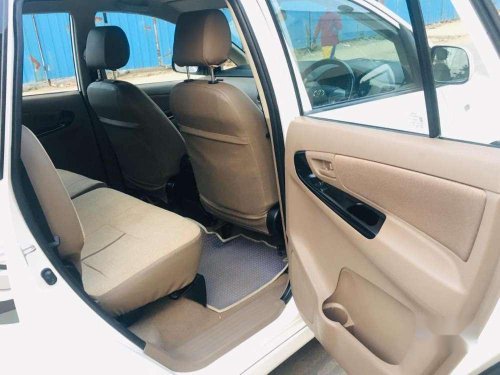 Used Toyota Innova 2.5 GX 8 STR 2015 MT in Ahmedabad