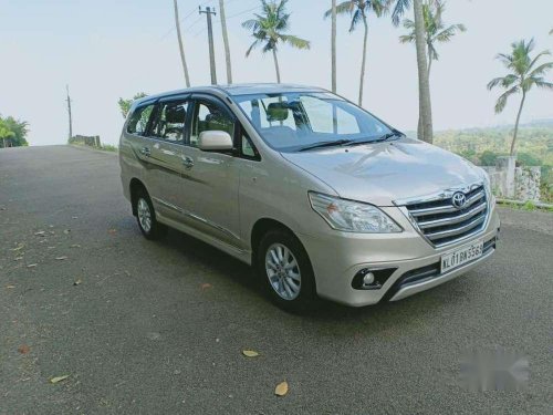 Toyota Innova 2.5 G4 7 STR, 2013, Diesel MT in Ernakulam