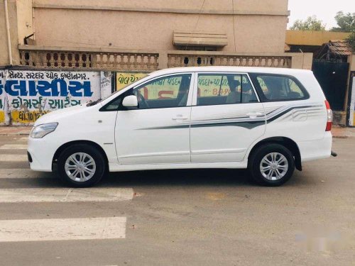 Used Toyota Innova 2.5 GX 8 STR 2015 MT in Ahmedabad