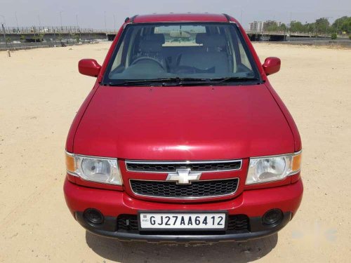 Chevrolet Tavera Neo 2014 MT for sale in Ahmedabad
