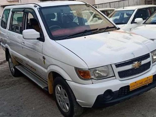 Chevrolet Tavera Neo 3 LS- 10 STR BS-IV, 2015, Diesel MT in Nagar 