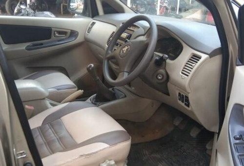 2010 Toyota Innova 2.5 G (Diesel) 8 Seater BS IV MT in Mumbai