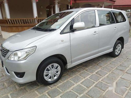 Toyota Innova 2.5 G4 8 STR, 2012, Diesel MT for sale in Kochi 